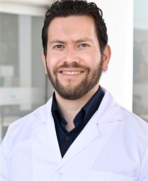 Dr. Victor Osvaldo Mendoza García
